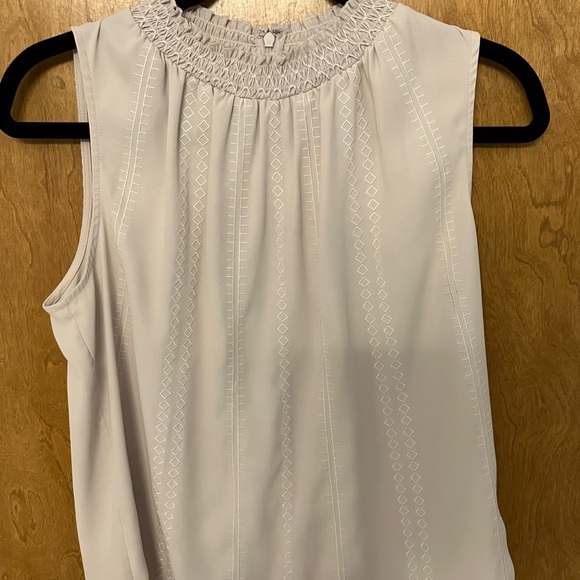 Bundle of two WHBM sleeveless blouses contrast stitching - Picture 7 of 8